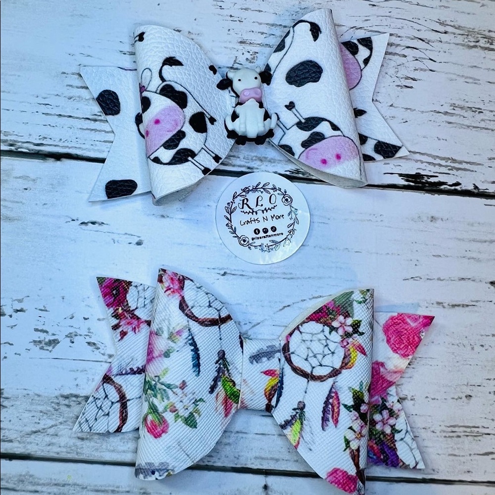 Cow bow